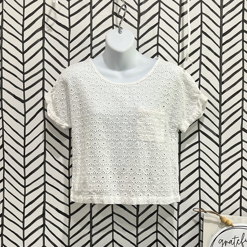 🌷3 Tops for $18 - Ruby Rd. White Scoop Neck Cropped 100% Cotton Top, Size 4P
